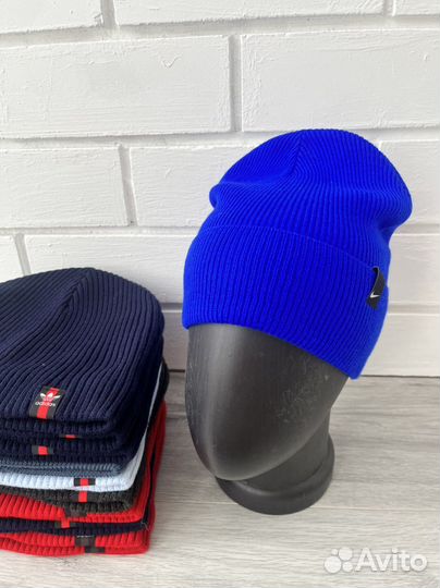 Новые шапки Nike