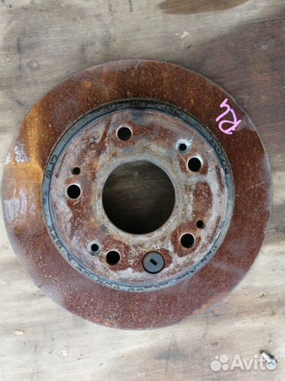 Тормозной диск задний Honda Stepwgn RK1