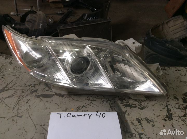 Фара для Toyota Camry 40