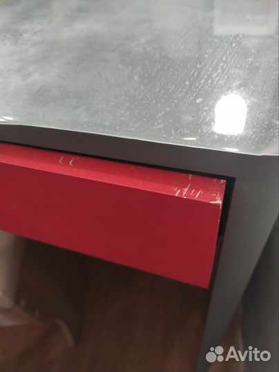 Туалетный столик с пуфом и подсветкой (крашенный)