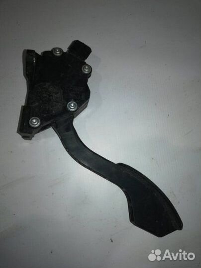 Педаль газа Toyota Corolla E150 1ZR