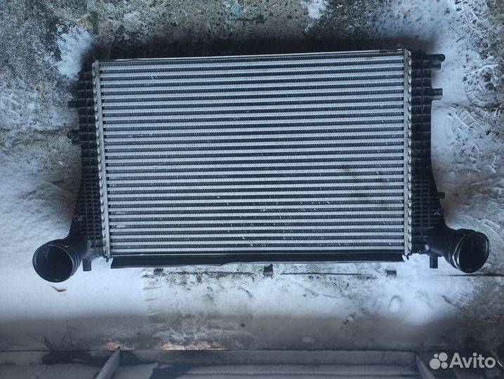 Интеркулер 3C0 145 805P