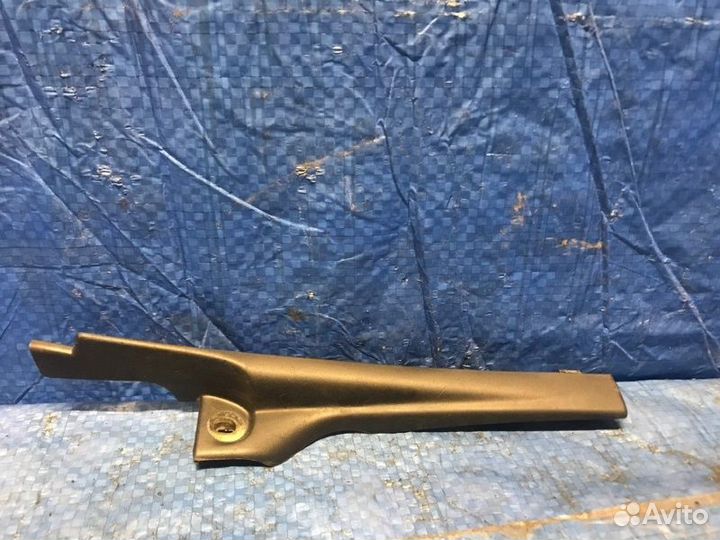 Накладка петли капота правая Renault Logan 2 L8