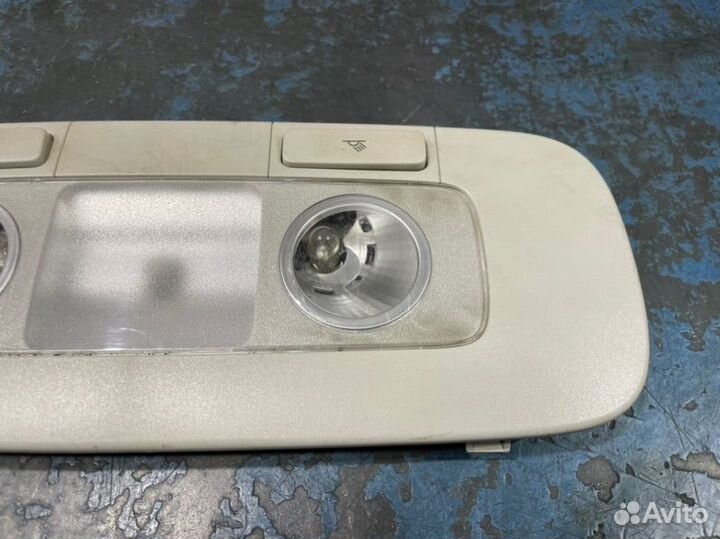 Плафон салона Volkswagen Passat B6