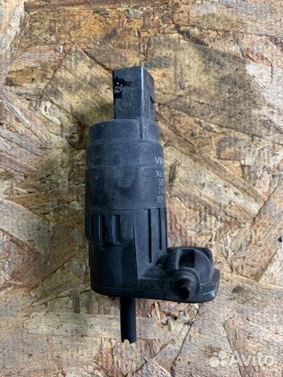 Насос омывателя стекла Volkswagen Golf 6 2008-2012