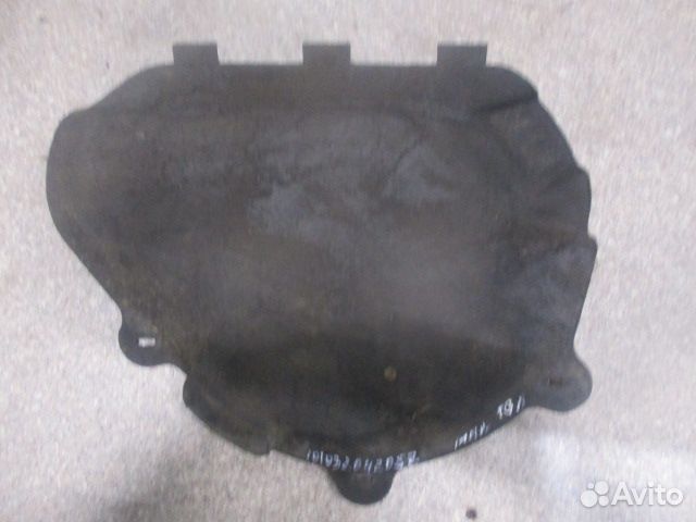 Шумоизоляция двигателя нижняя MAN 81613700089