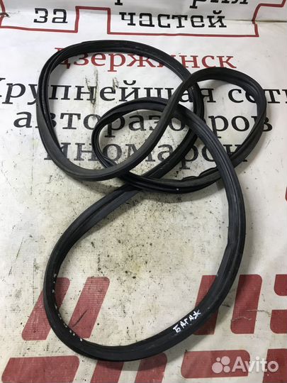 Уплотнитель багажника Kia Sportage