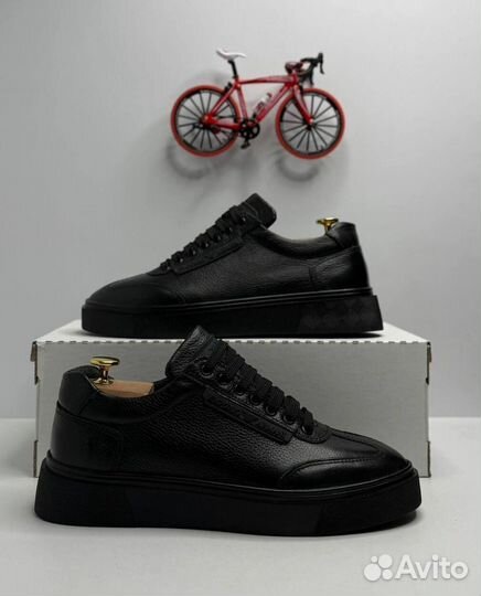 Кроссовки Armani