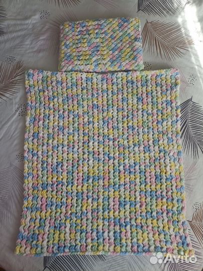 Комплект плед и подушечка в коляску или кроватку