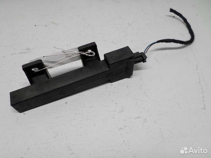 Антенна Audi Q7 4L 4F0907247A