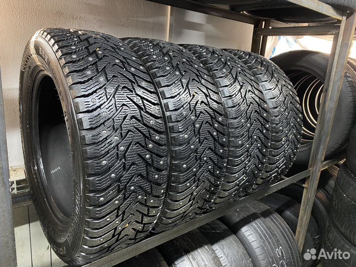 Nokian Tyres Hakkapeliitta 8 SUV 225/60 R17 103T
