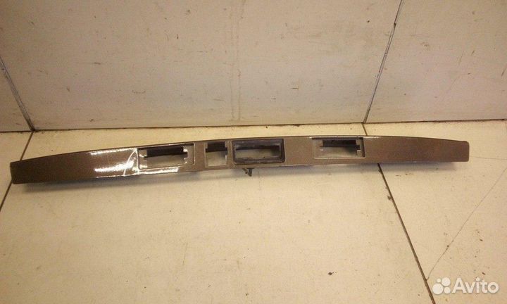 Накладка двери багажника LADA Vesta