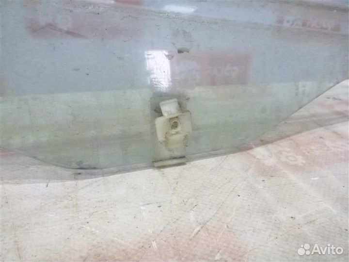 Стекло двери переднее правое Chevrolet Aveo T250