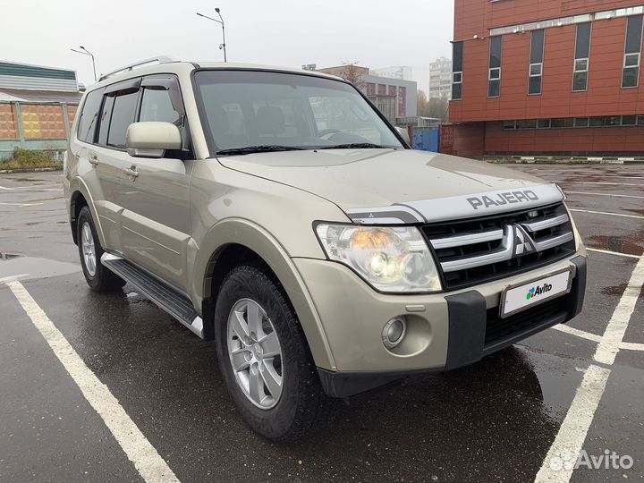 Mitsubishi Pajero 3.2 AT, 2008, 291 000 км