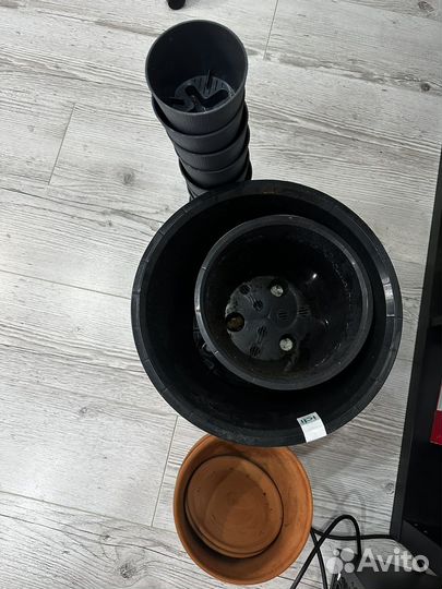 Цветочный горшок напольный