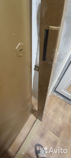 Дверь входная металлическая