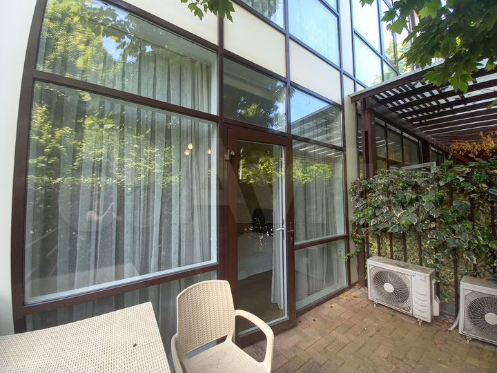 1-к. квартира, 50 м², 1/2 эт.