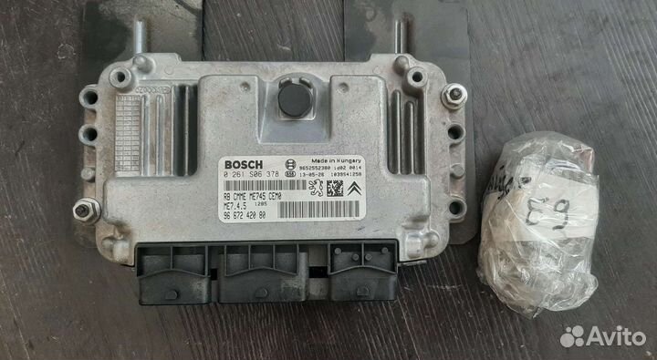 Peugeot Citroen блок управления двигателем