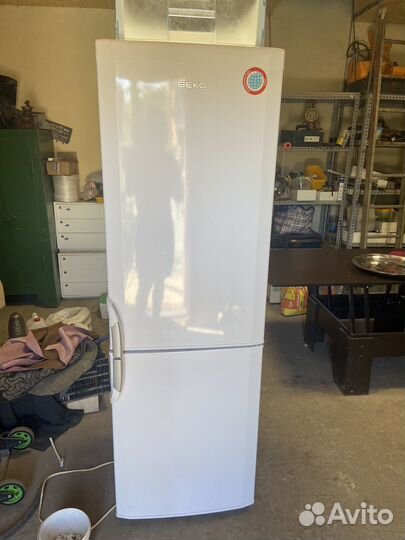 Холодильник beko