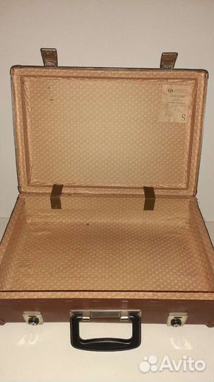 Чемоданы времен СССР