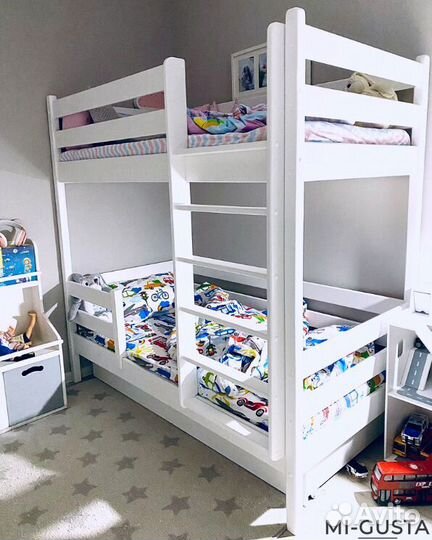 Двухэтажная кровать детская