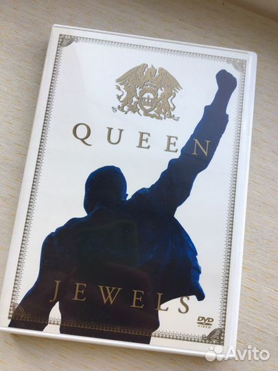 Queen Jewels dvd 2004