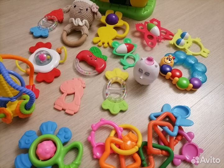 Игрушки-погремушки пакетом от 0+ до 1,5 лет