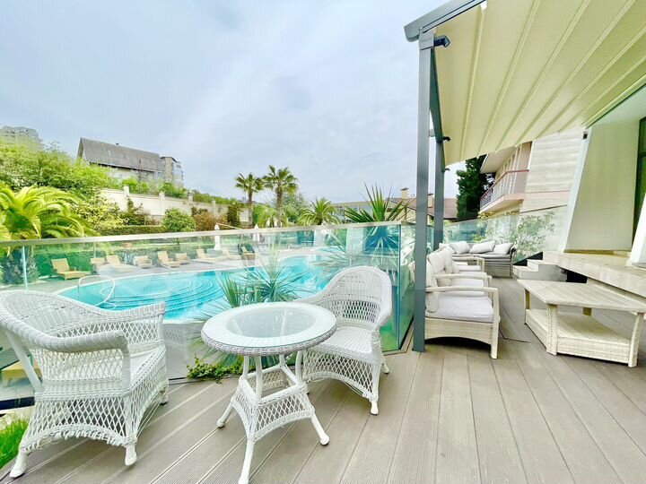 Коттедж 180 м² на участке 25 сот.