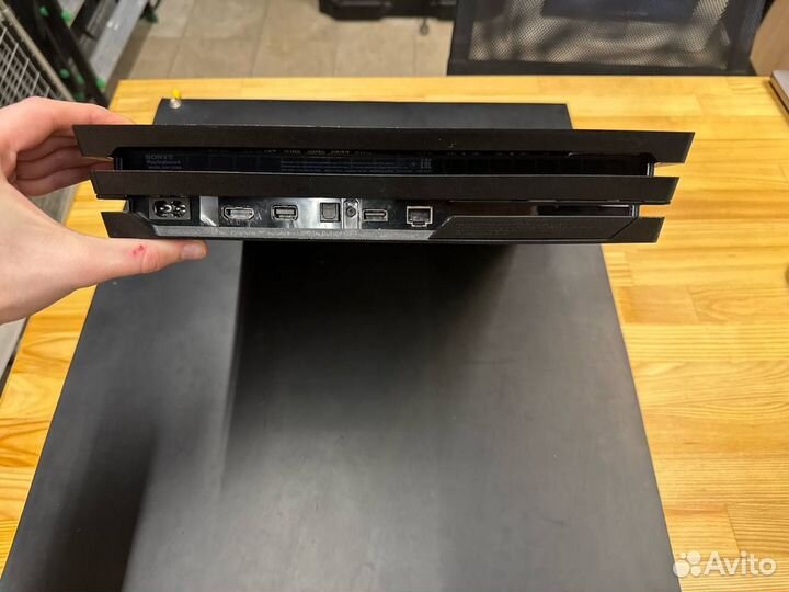 Sony playstation 4 pro 1tb