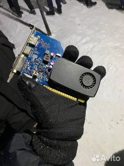 Видеокарта GT 740. 4gb