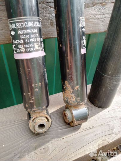 Амортизаторы задние Ниссан Кашкай J10 2010г