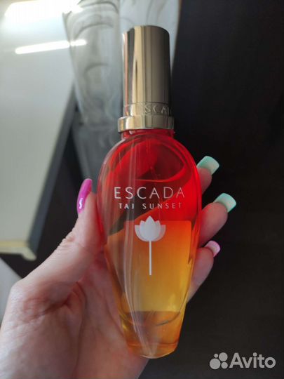 Туалетная вода escada