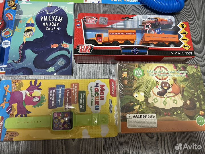 Новые игрушки для мальчика машинка кубики часы