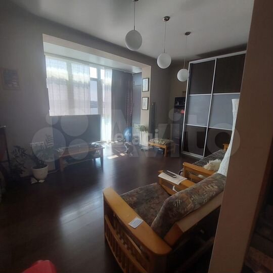 1-к. квартира, 42 м², 3/3 эт.