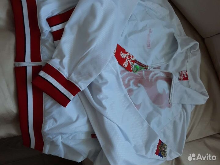 Спортивный костюм,эластик.Размер 52-54