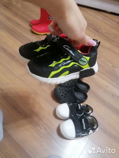 Кроссовки. Сапоги. Кеды