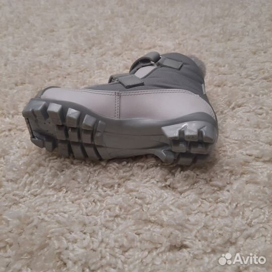 Продам лыжные ботинки