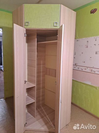 Продам детский комплект мебели