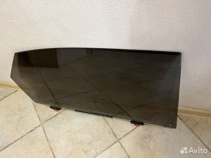 Стекло задней правой двери NX Lexus 2014-2022