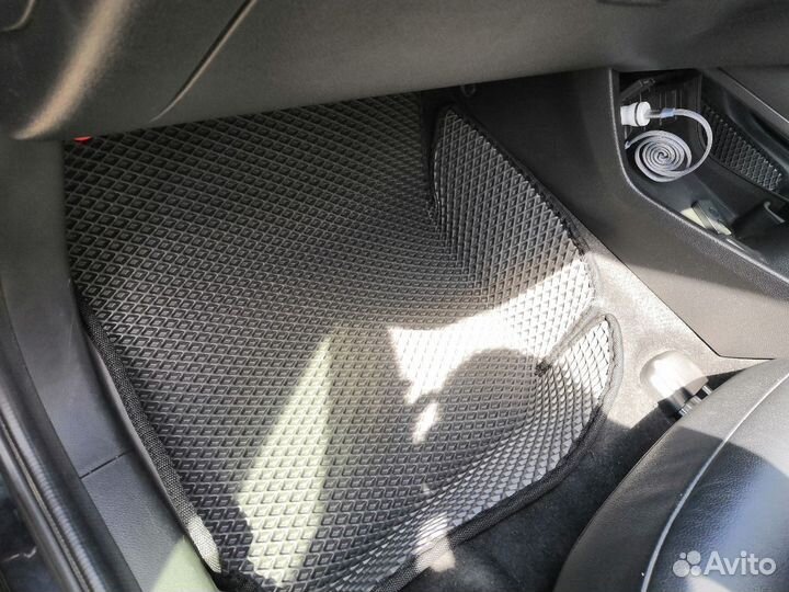 Коврики EVA 3Д на Везел черный+черный