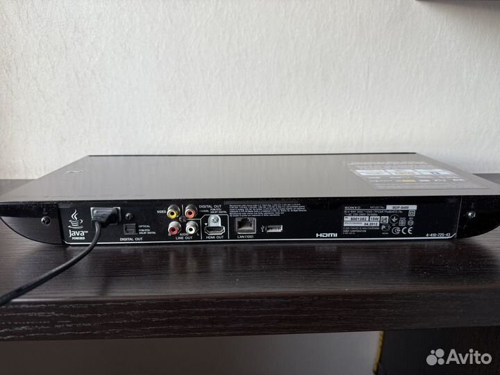 Blu-ray плеер Sony BDP-S495