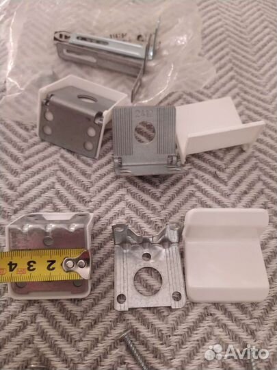 Мебельная фурнитура ручки ножки крепежи