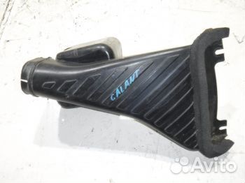 Воздухозаборник двигателя