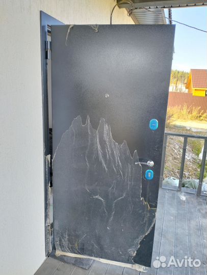 Дверь входная металлическая уличная