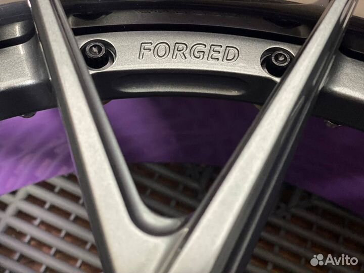 Кованые диски R20 на BMW 5 серии в наличии