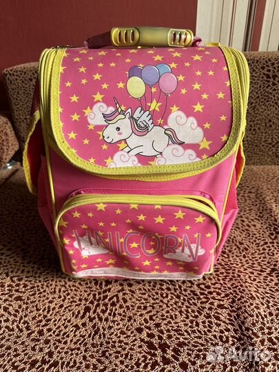 Школьный рюкзак