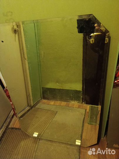 Зеркало настенное большое б/у до 25.07