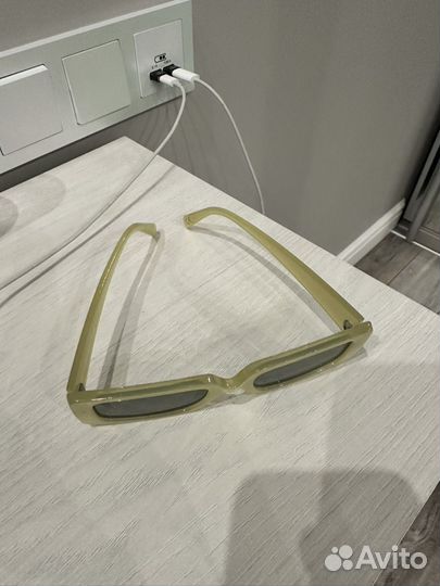 Солнцезащитные очки женские Mango