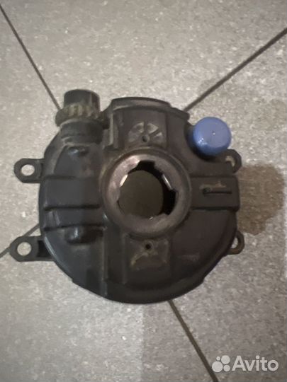 Фара противотуманная левая с рамкой