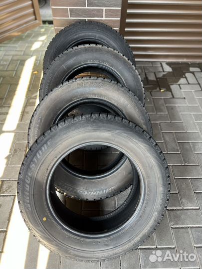 Bridgestone Blizzak Revo GZ 215/65 R16 98S